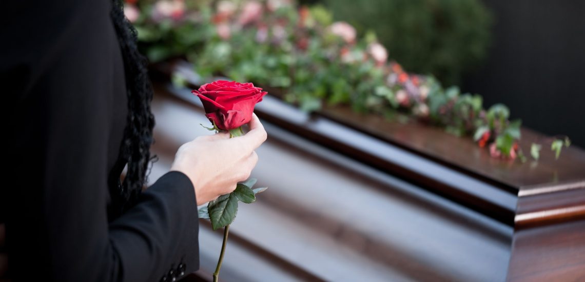 Frais funéraires : 5 moyens d’économiser grâce à l’assurance